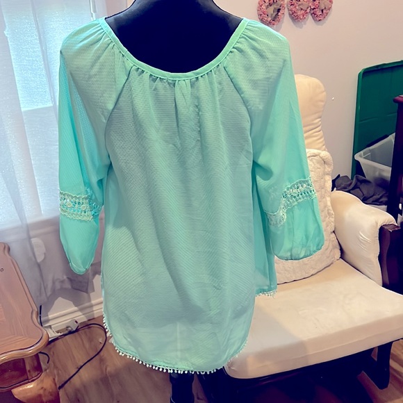 COPPER KEY BLOUSE - Picture 3 of 3